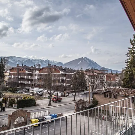 Grand Delle Rocche Ξενοδοχείο 4*