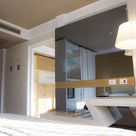 Grand Delle Rocche Ξενοδοχείο 4*