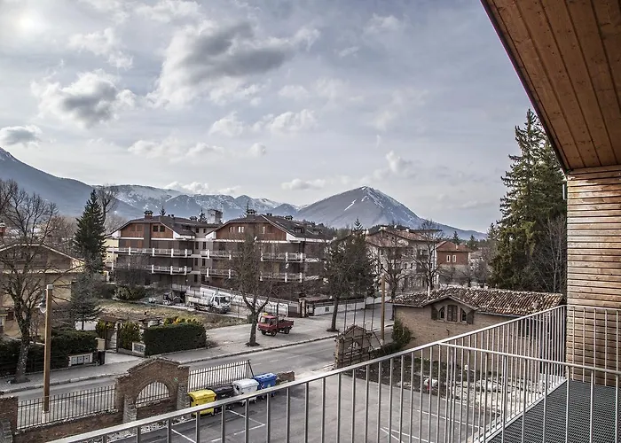 Grand Delle Rocche Ξενοδοχείο Rocca di Mezzo